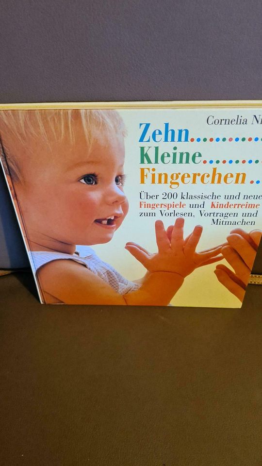 Zehn kleine Fingerchen in Bokel