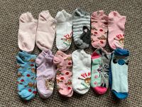 27 H&M Stitch Pippi Sneacker Socken Gr 31 - 34 neu Dresden - Coschütz/Gittersee Vorschau