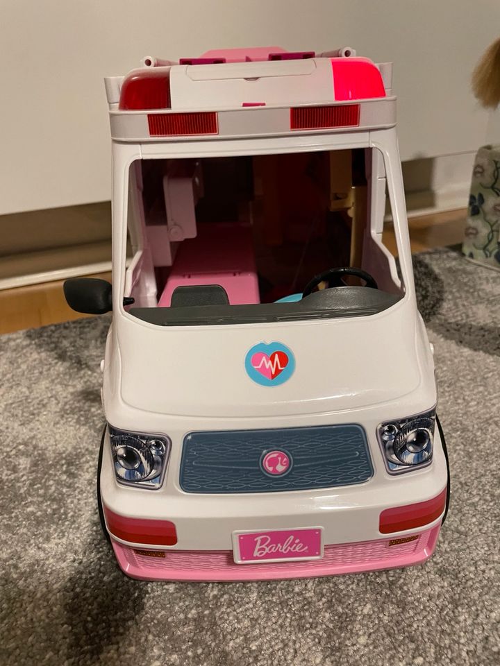 Barbie Krankenwagen in Eschborn