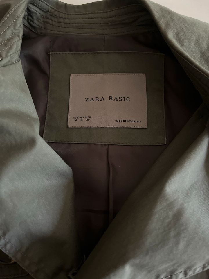 ZARA Basic | Trench kurz, olivgrün | Größe M in Hamburg