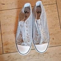 graue Sneaker Bayern - Jachenau Vorschau