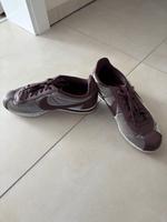 Sehr gut erhaltene, selten getragene Nike Schuhe Bayern - Elsenfeld Vorschau