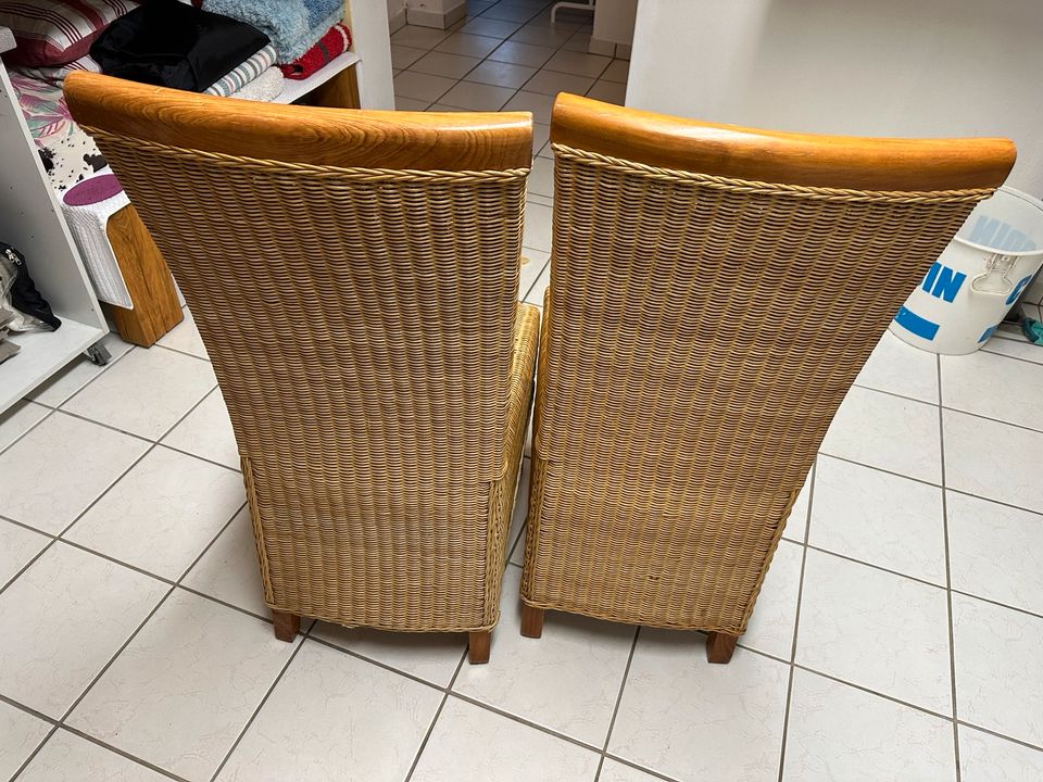 6 Rattan Stühle in Gindorf