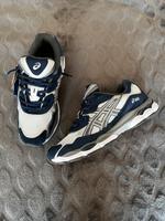 Asics Gel nyc marine blau gr.42 Hessen - Wölfersheim Vorschau