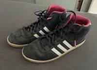 Adidas Sneaker halbhoch, Gr. 40 München - Pasing-Obermenzing Vorschau