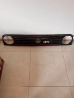 VW Golf (GTI Grill ,kühlergrill )mit Emblem Baden-Württemberg - Brackenheim Vorschau