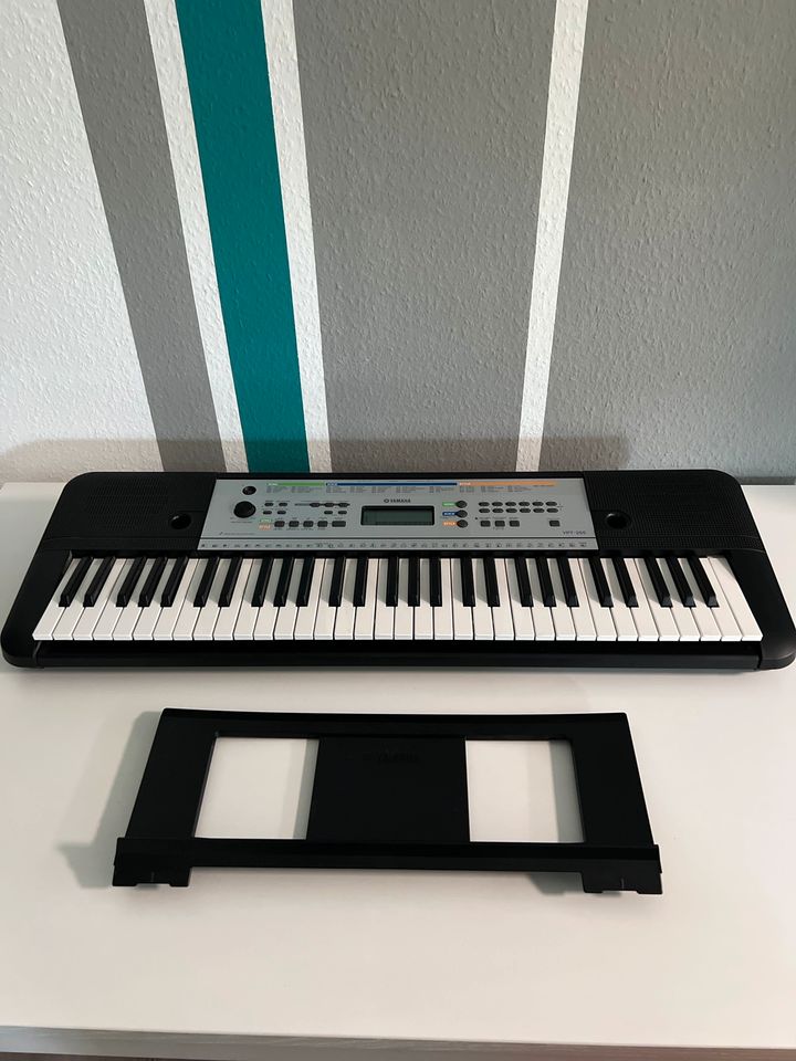 Yamaha YPT 255 Keyboard in Berlin