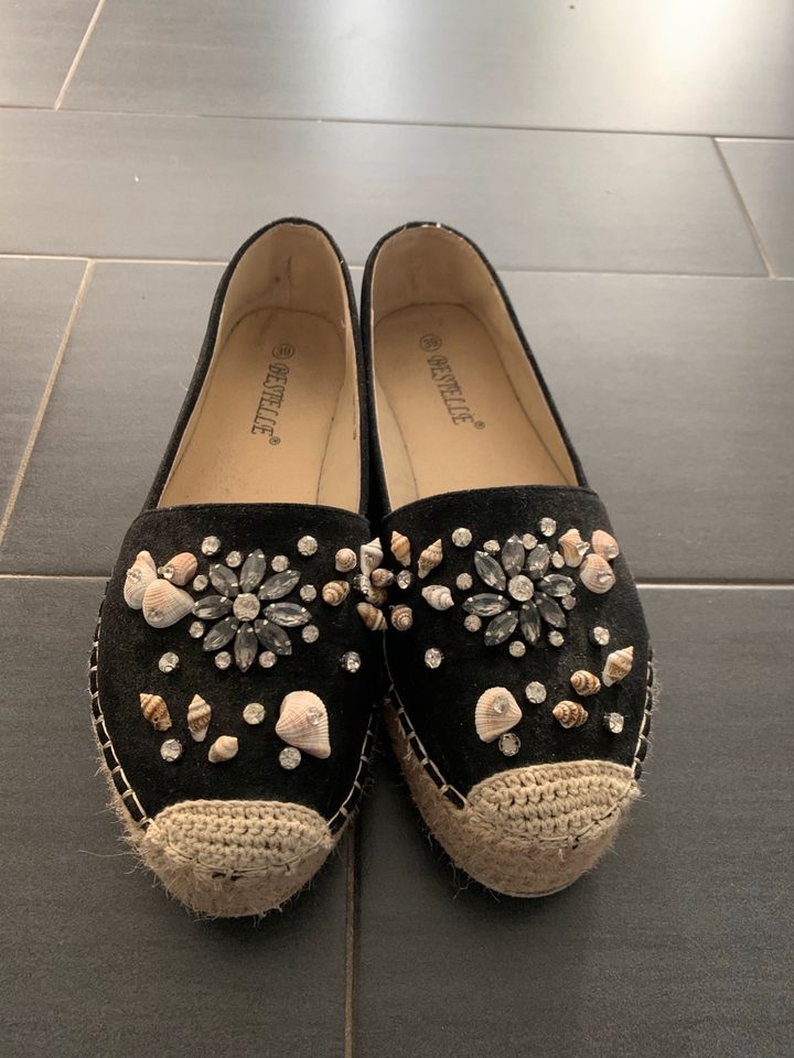 Ballerina Muscheln Glitzer Perlen Strass 39 Wildleder Schuhe in Kassel