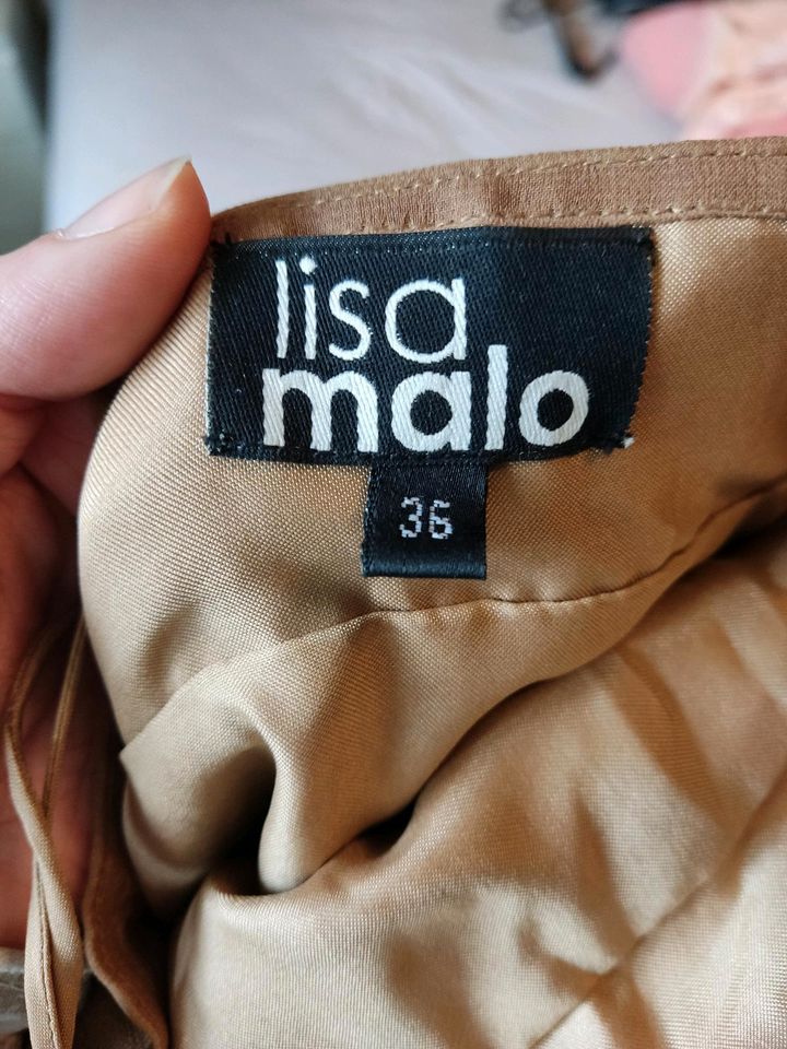 Lisa Malo Designerkleid Seide Gr. 36, eher 38 gold nougat in Kirkel