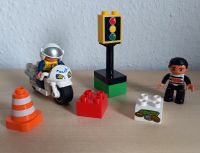 LEGO DUPLO 5679 Motorrad Polizist Dieb Geld Brandenburg - Panketal Vorschau