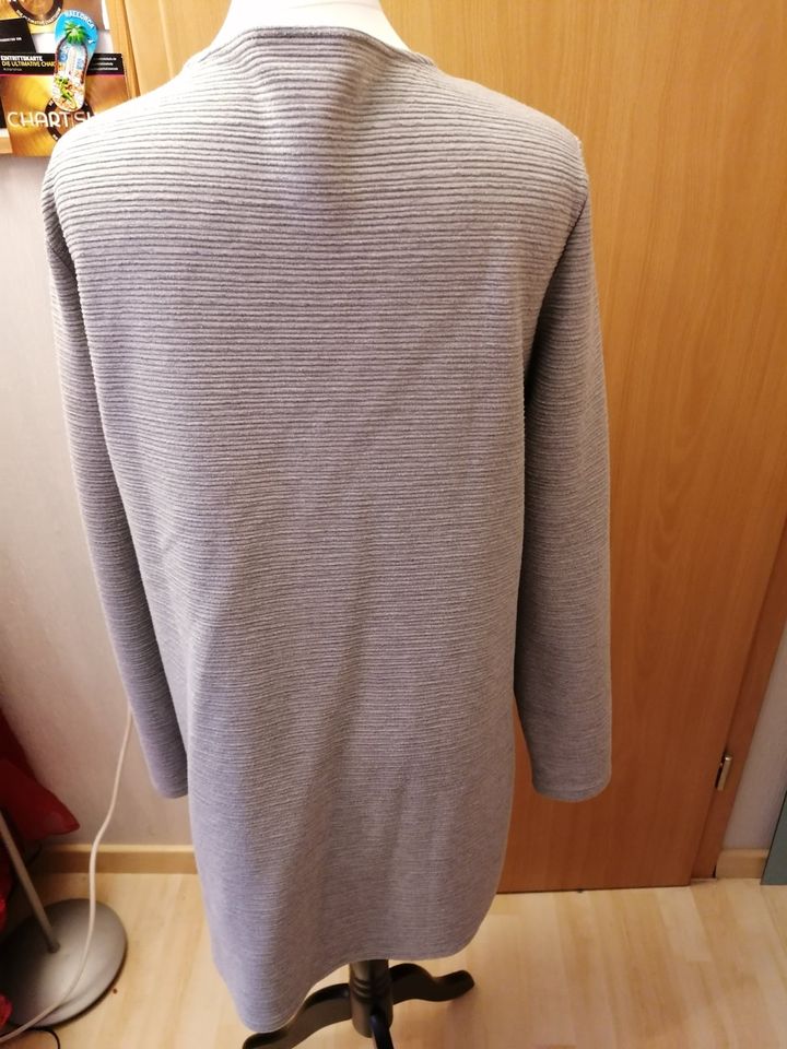 grauer Cardigan von Gina Gr.44 neu in Kerpen