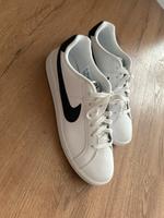 Nike Sneaker Weiß Baden-Württemberg - Waldkirch Vorschau