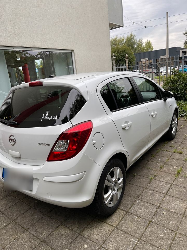 Opel Corsa D 1.4 Motor Start Stop Auto mit Navi 65.000 km in Leipzig