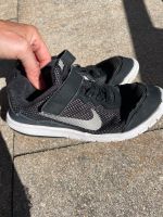 Kinder Sneaker  Nike Gr.  33,5 Bayern - Lauf a.d. Pegnitz Vorschau