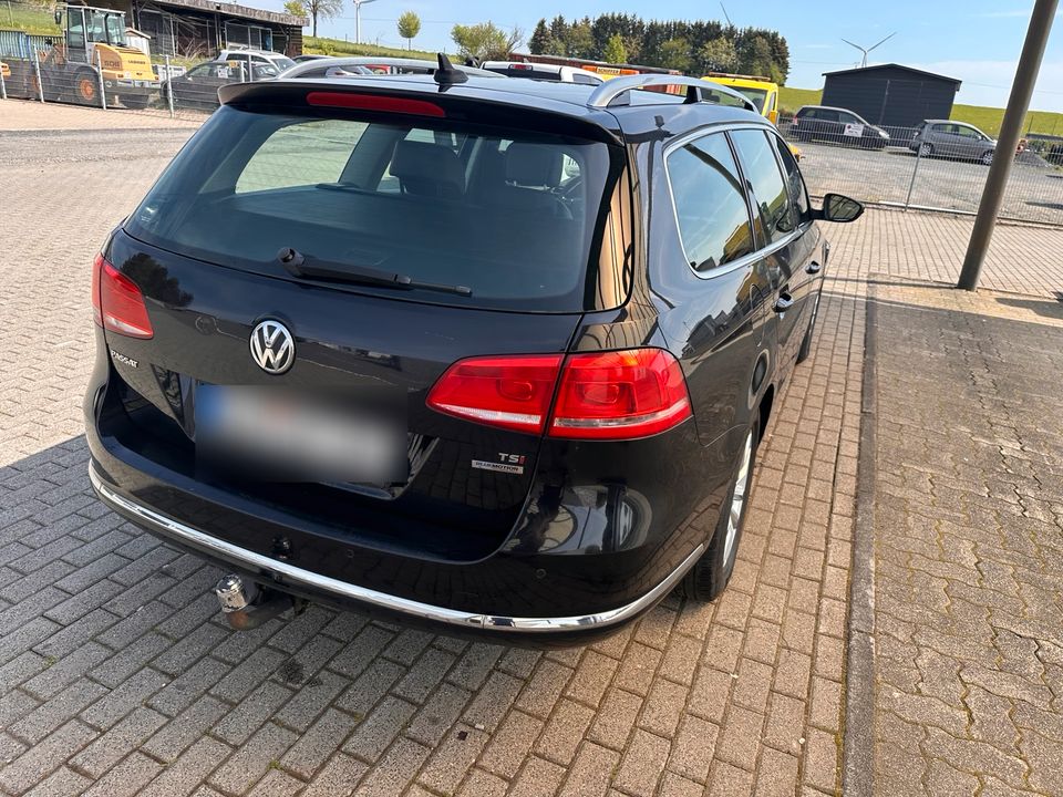 Volkswagen Passat 1,4 tsi DSG in Naumburg (Saale)