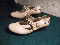 RIEKER SOMMER PUMPS Gr.38 beige sommerliche Pumps von Rieker  38 Hessen - Schotten Vorschau