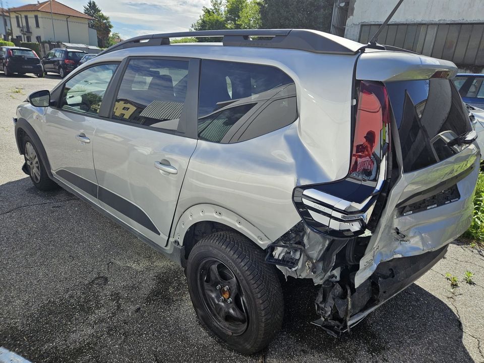 Dacia Jogger Unfallschaden, unfallwagen in Wülfrath