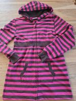 Jacke Sweatjacke Kleid mit Kapuze Größe 158/164 Sachsen - Radebeul Vorschau