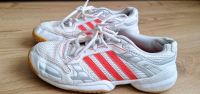 adidas Turnschuhe Gr. 36 2/3 (35-36) Mädchen Sportschuh adituff Schleswig-Holstein - Trittau Vorschau