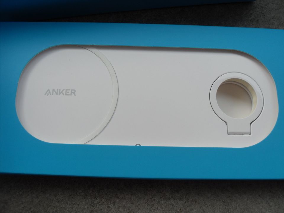 Anker PowerWave+ Ladepad mit Ladedock, weiss, neu in Essen