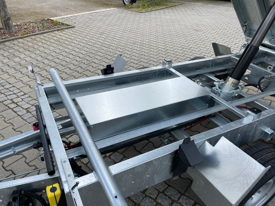 PKW Anhänger Neu Humbaur 3-Seitenkipper 270x150x35 E-Pumpe in Dresden