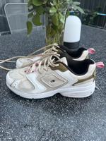 Tommy Hilfiger Sneaker Damen Schuhe Saarland - Merchweiler Vorschau
