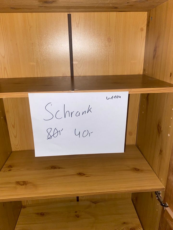 Schrank Kommode Wäscheschrank Wohnzimmerschrank in Essen