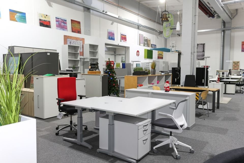 Tisch USM Haller Schreibtisch Design Designklassiker Bürotisch Z3 in Mühlenbeck