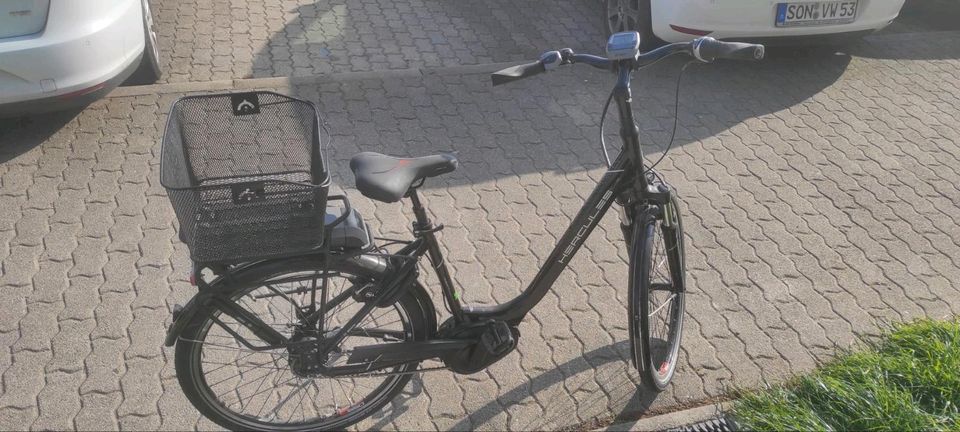 E-Bike Damenfahrrad 26" Hercules Boschmotor in Wilsdruff