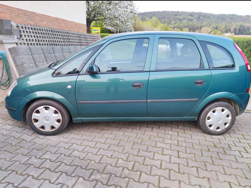 Opel Meriva in Freudenberg (Oberpfalz)