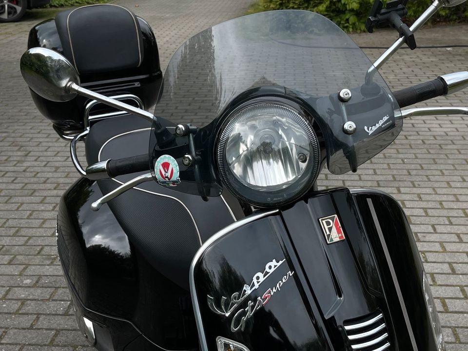 Vespa 125 super Scooter/Roller in Ahrensfelde