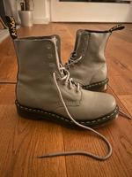 Dr. Martens Schuhe Stiefeletten Leder 5 / 38 neuwertig NP 160€ Bayern - Bayreuth Vorschau