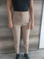 Zara Stoffhose  Anzughose beige Größe XS Sachsen - Riesa Vorschau