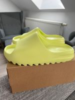 Adidas Yeezy Slide Glow Green EU 44.5 US 10 Sachsen-Anhalt - Quedlinburg Vorschau