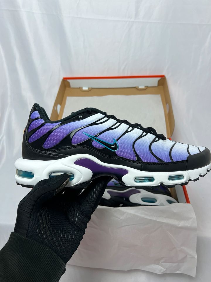 NEU! Nike Tn - Nike Air Max Plus (47,5) lila,weiß,schwarz in Hamburg