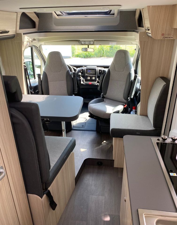 Vermiete Wohnmobil Sun Living S70 mit Sonderausstattung in Obermichelbach