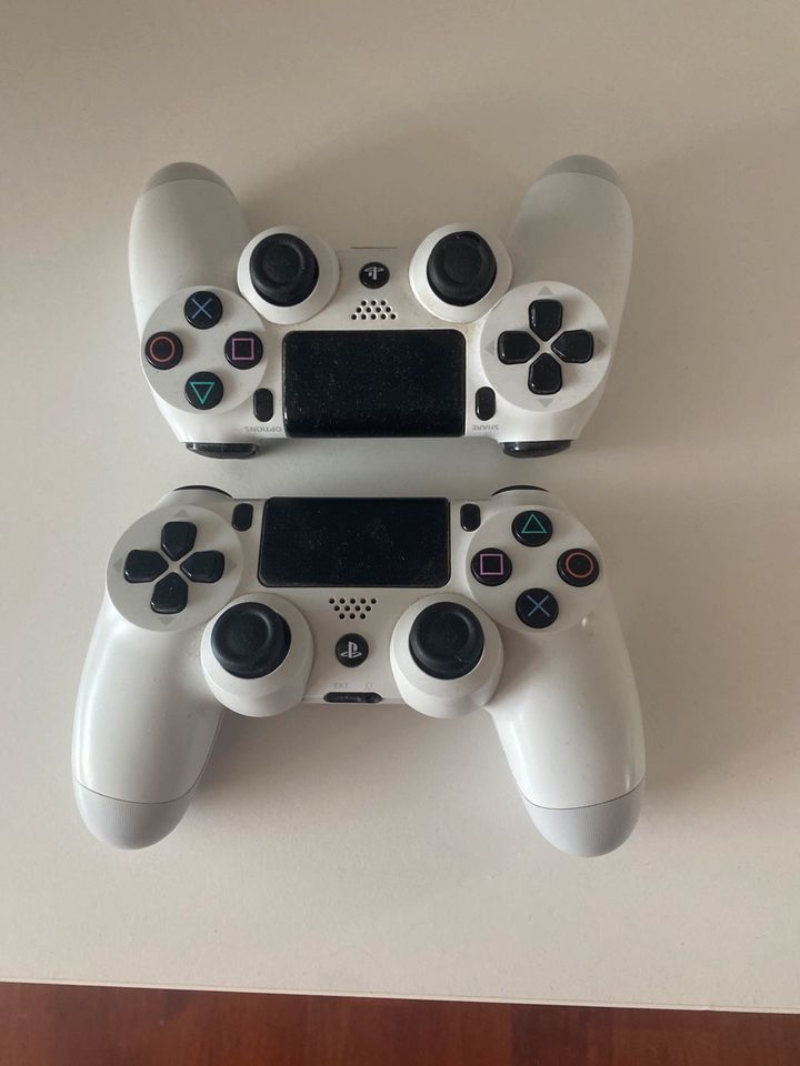PS4 Controller in Bochum