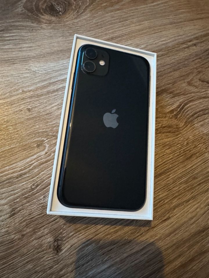 iPhone 11 schwarz 64 GB in Mülheim (Ruhr)