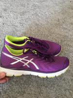 Asics Schuhe Größe 39,5 Top Zustand Dortmund - Scharnhorst Vorschau