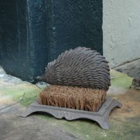 Landhaus Schuhbürste, Schuhabstreicher Igel aus Gusseisen Niedersachsen - Worpswede Vorschau