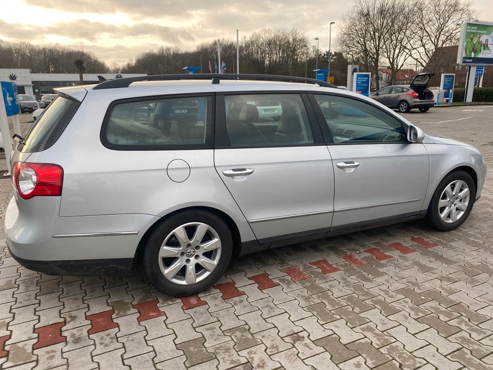 VW Passat 2.0 Benzin 2007 in Essen