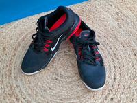 Nike Laufschuhe schwarz Gr. 41 Brandenburg - Falkensee Vorschau