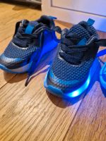 Led Blinki leuchtende Sneaker gr 22 Schuhe, Turnschuhe Dresden - Blasewitz Vorschau