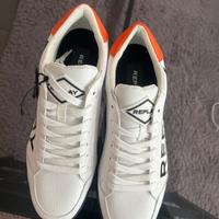 Sneaker Größe 42 Nordrhein-Westfalen - Remscheid Vorschau