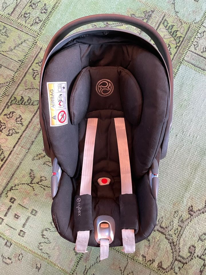 Cybex Cloud Z i-Size Plus/Deep Black Neu in Hamburg