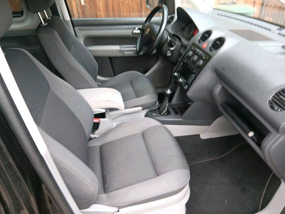 VW Caddy Maxi 1,9td Life *7-Sitze *viele Extras *1.Hand in Postmünster