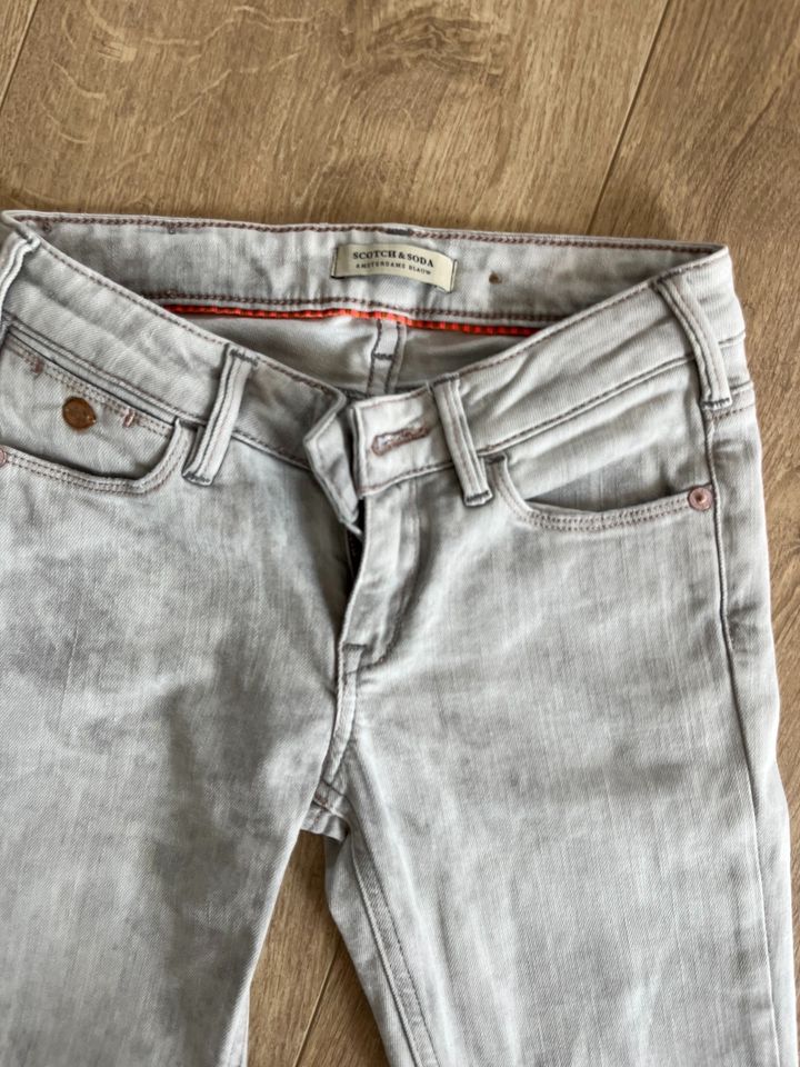 Frühjahrs-Set Scotch & Soda Jeans, Esprit Bluse 128/134 in Herscheid