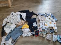 Großes Set Baby Kleidung Größe 56 Niedersachsen - Ganderkesee Vorschau