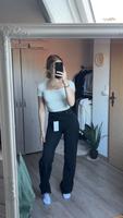 Wide-Leg-Jeans mit hohem Bund – TRF Niedersachsen - Friedeburg Vorschau