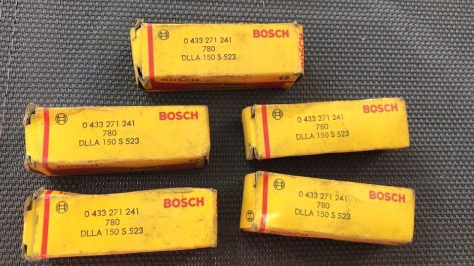 Bosch 0433271241 Einspritzdüse DLLA 150 S 523 Lochdüse Oldtimer in Gießen